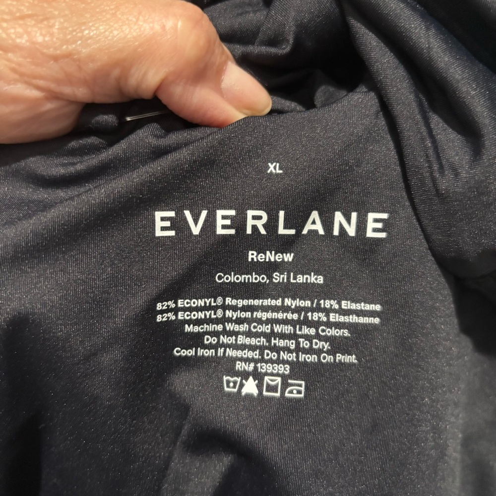 Everlane black swimsuit - Picture 4 of 6